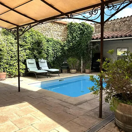 La Quarante, Petit Havre Cosy Au Milieu Des Vignes